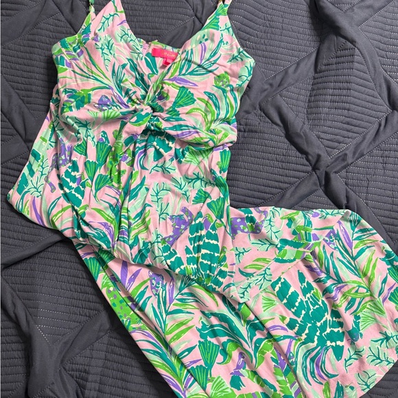 Lilly Pulitzer Dresses & Skirts - Lilly Pulitzer midi Dress